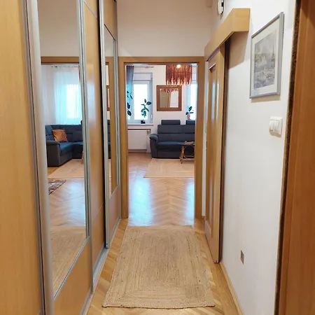 3-bedroom Apartment, Center, Self-check-in